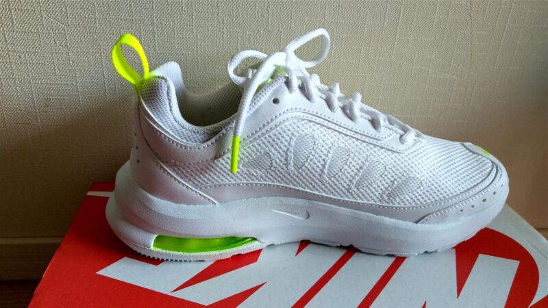 NIKE AIRMAX AP CU4870-107 WHITE/VOLT