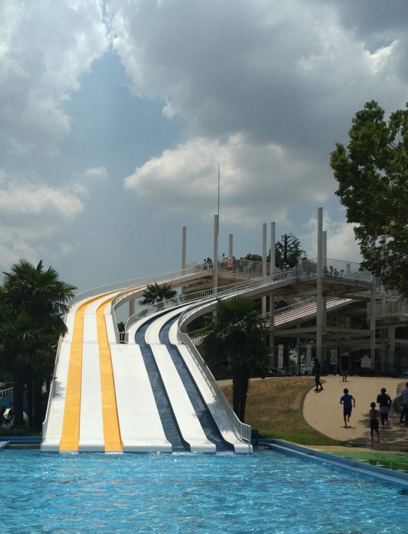 しらこばと水上公園　プール　レジャー　スライダー