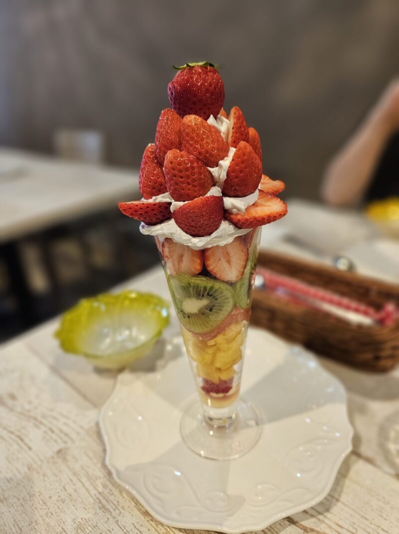 銀時　川越　スイーツ　パフェ　いちご